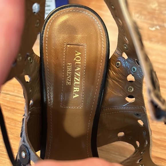 Shoes - Picture 4 of 5